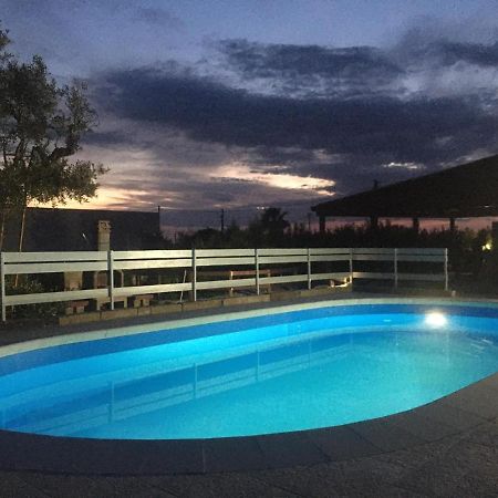 Villetta Mari Con Piscina Esclusiva Nel Salento Capilungo Ngoại thất bức ảnh