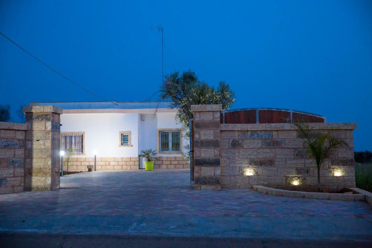 Villetta Mari Con Piscina Esclusiva Nel Salento Capilungo Ngoại thất bức ảnh