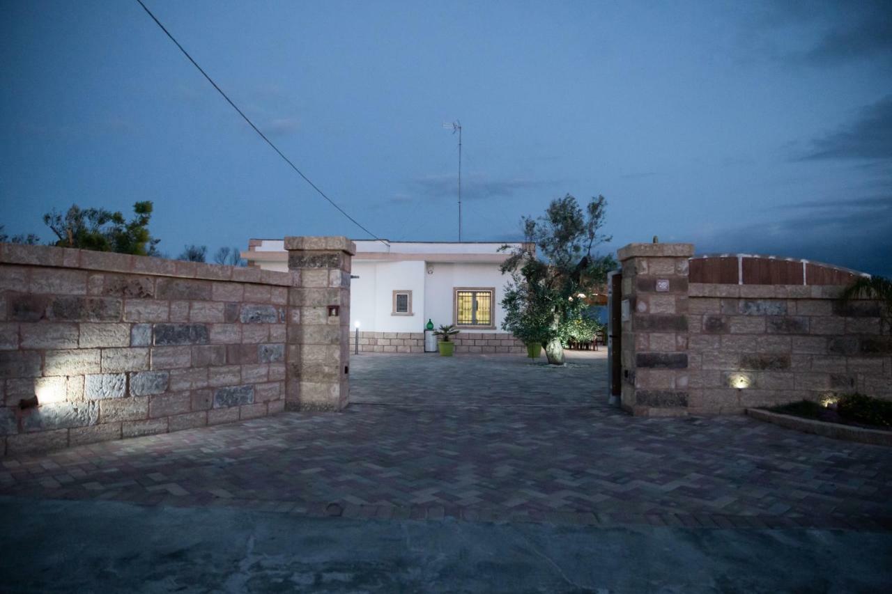 Villetta Mari Con Piscina Esclusiva Nel Salento Capilungo Ngoại thất bức ảnh