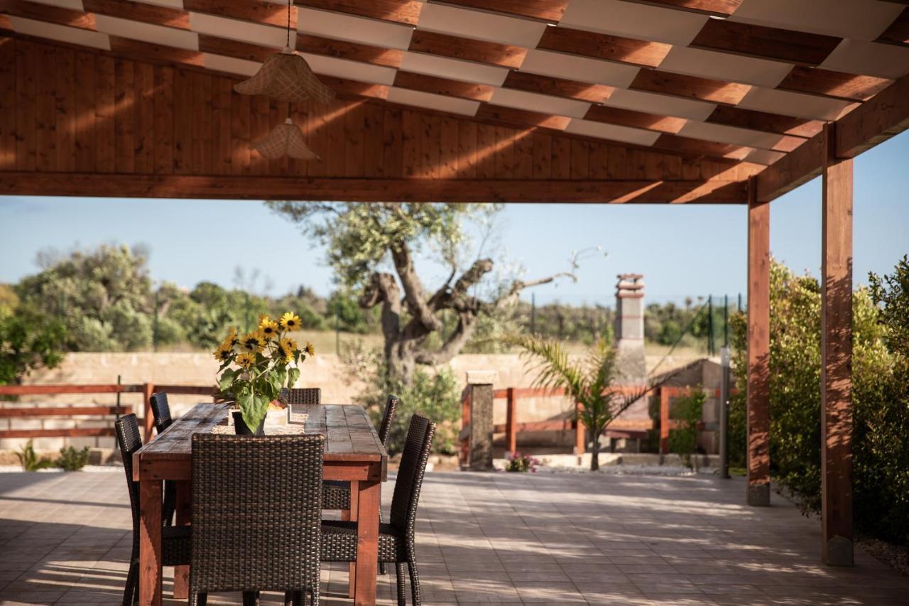 Villetta Mari Con Piscina Esclusiva Nel Salento Capilungo Ngoại thất bức ảnh